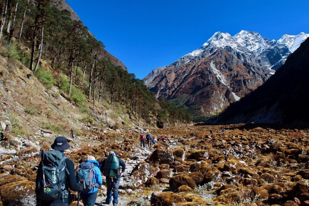trekking to mera peak