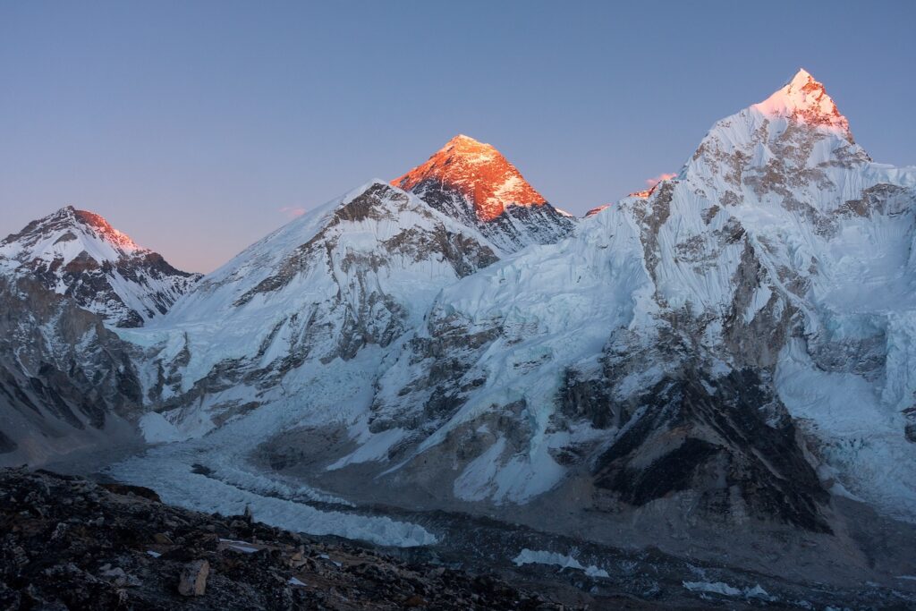 mt everest at sunset