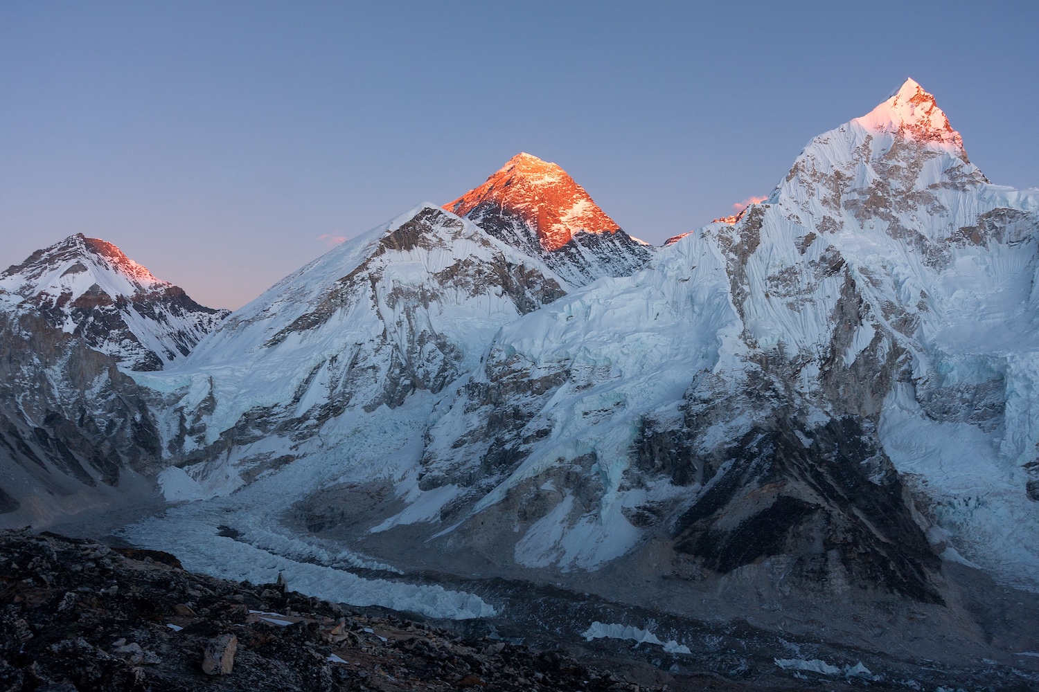 mt everest at sunset