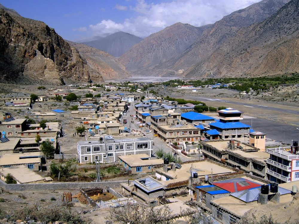 jomosom village in nepal