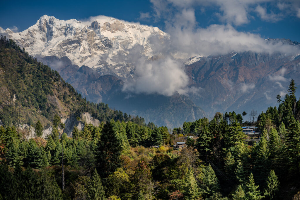 chame village on the way to chulu west