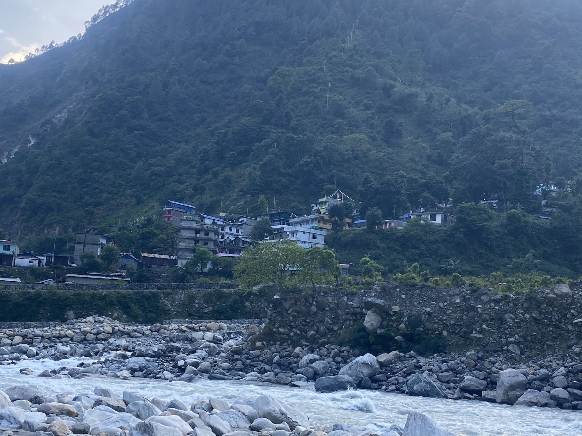 manaslu circuit trek