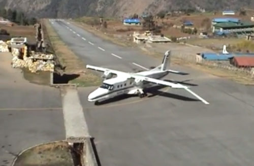 landing at lukla airport video